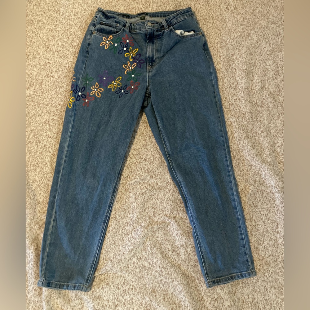 hand painted straight leg cropped blue jeans, size 12